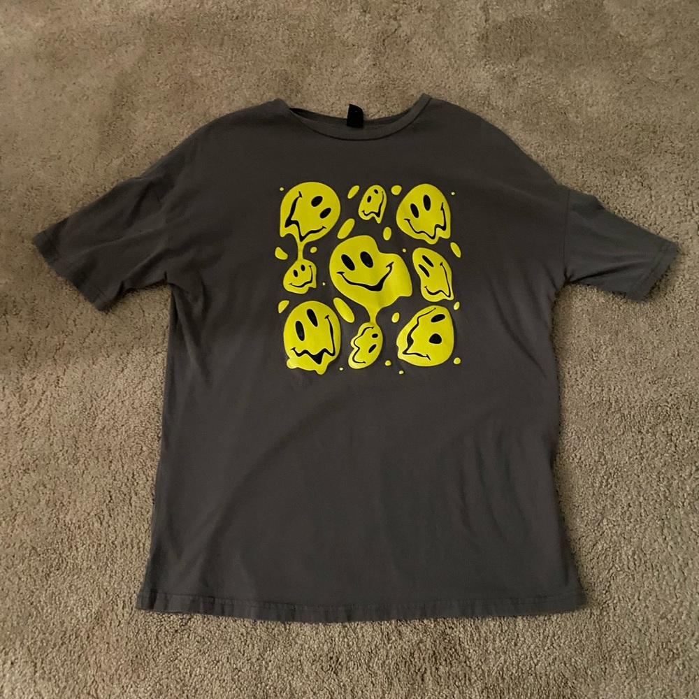 Comfy Graphic Tee - Small/ Medium